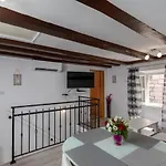 Apartman Old Town Charming Nest